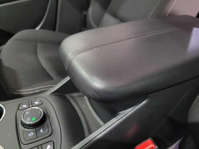 Used 2023 GMC Terrain SLE image 35