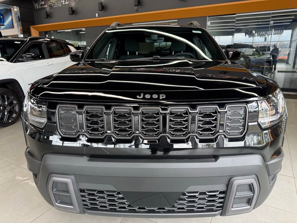 New 2026 Jeep Cherokee Laredo image 8