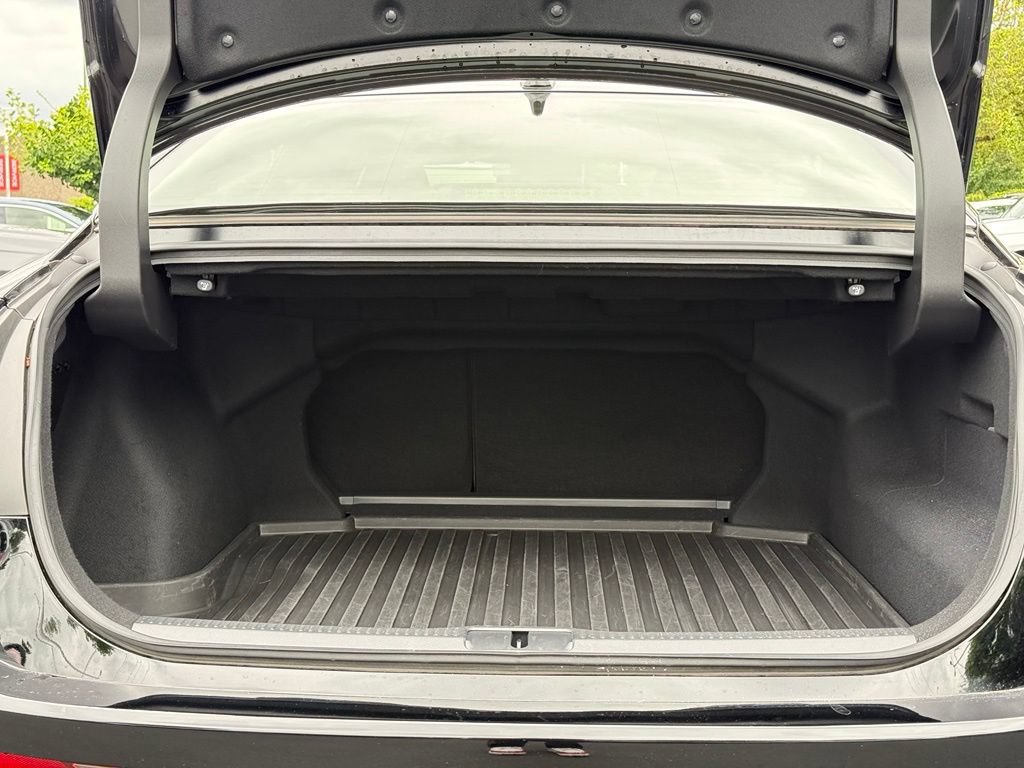 Certified 2023 Toyota Crown AWD/4WD image 11
