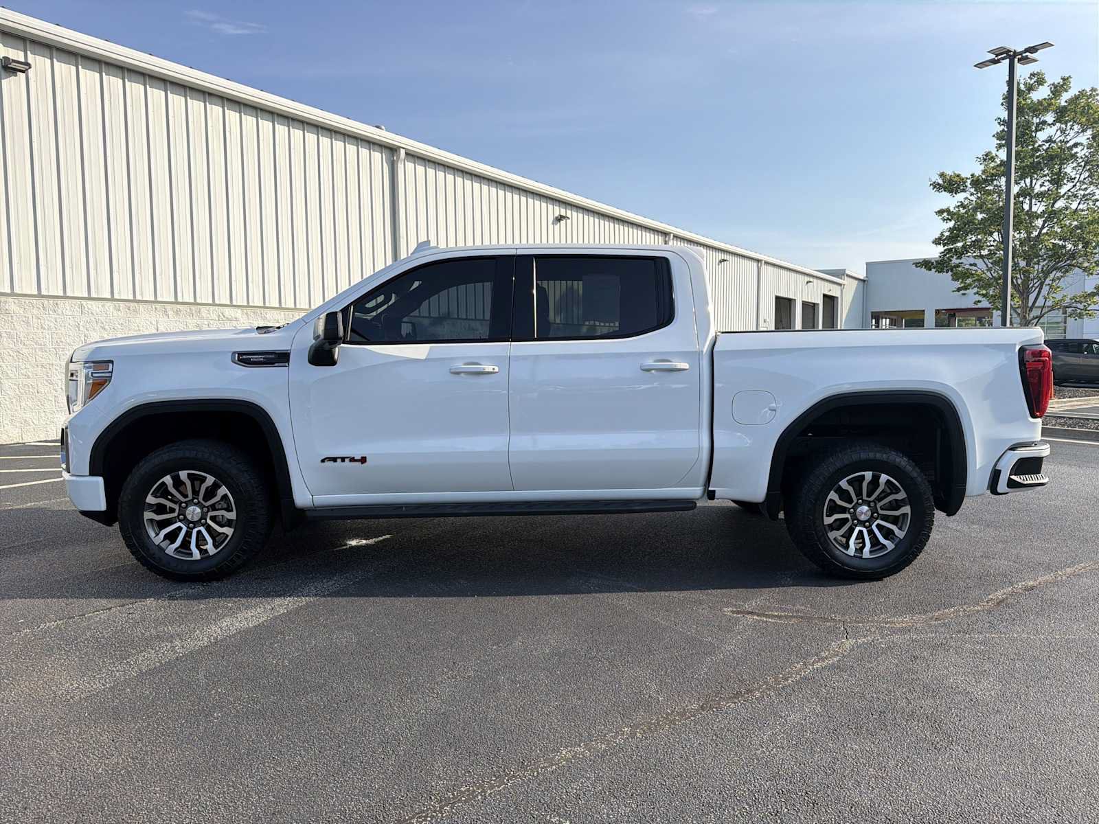 Used 2021 GMC Sierra 1500 AT4 w/ AT4 Premium Package AWD/4WD image 26