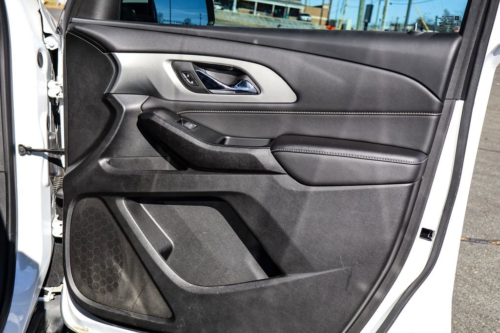 Used 2023 Chevrolet Traverse LT w/ LPO, Floor Liner Package image 42