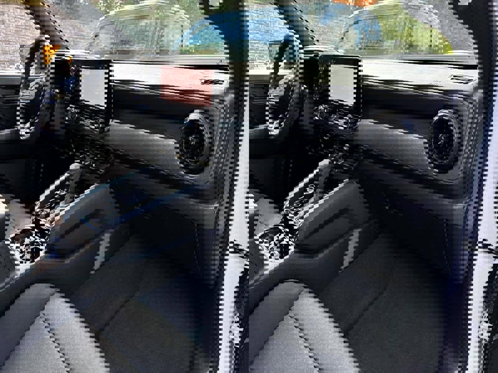 Used 2023 Chevrolet Colorado Trail Boss w/ LPO, Dark Essentials Package image 10