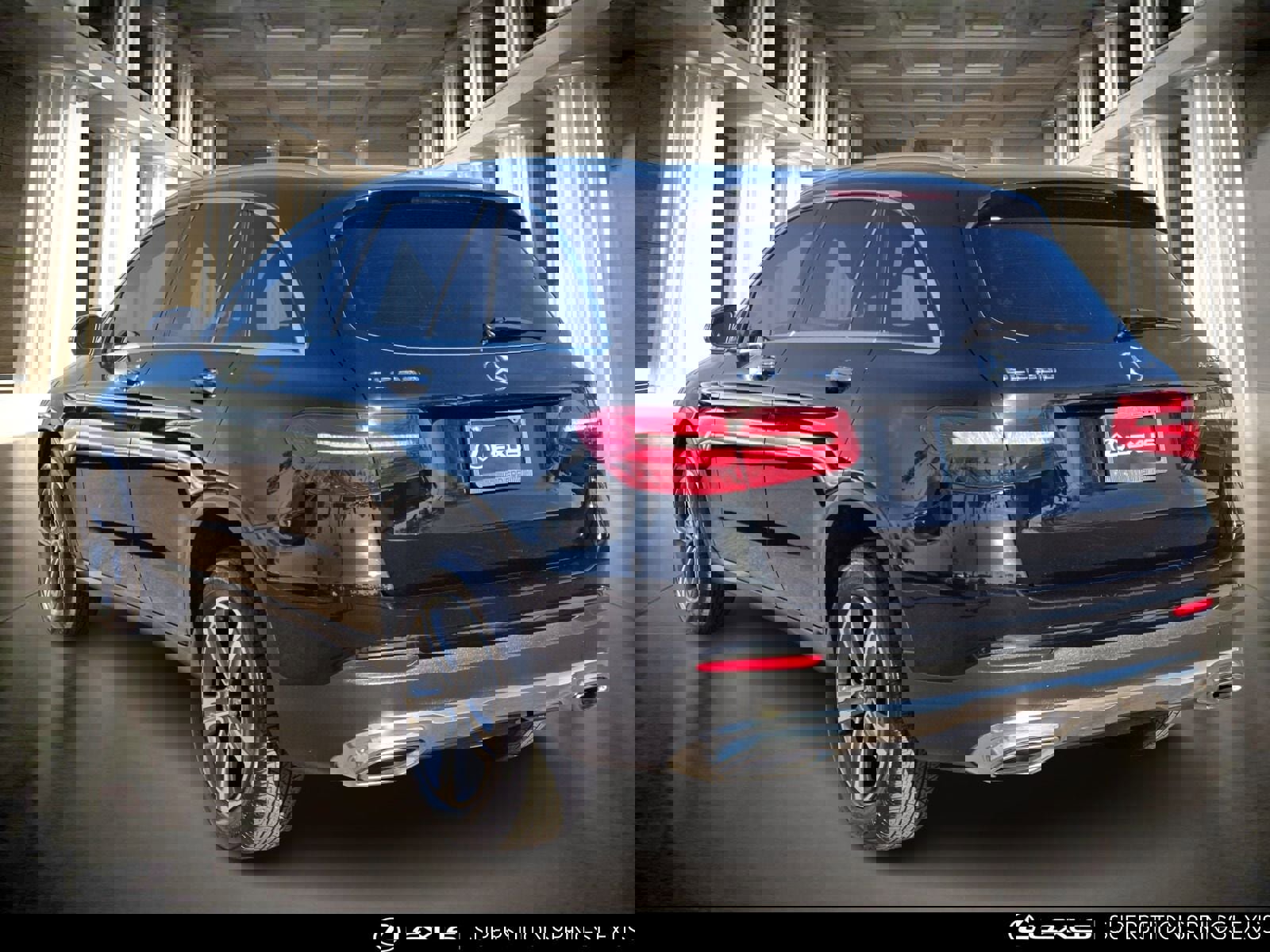 Used 2019 Mercedes-Benz GLC 300 4MATIC image 6