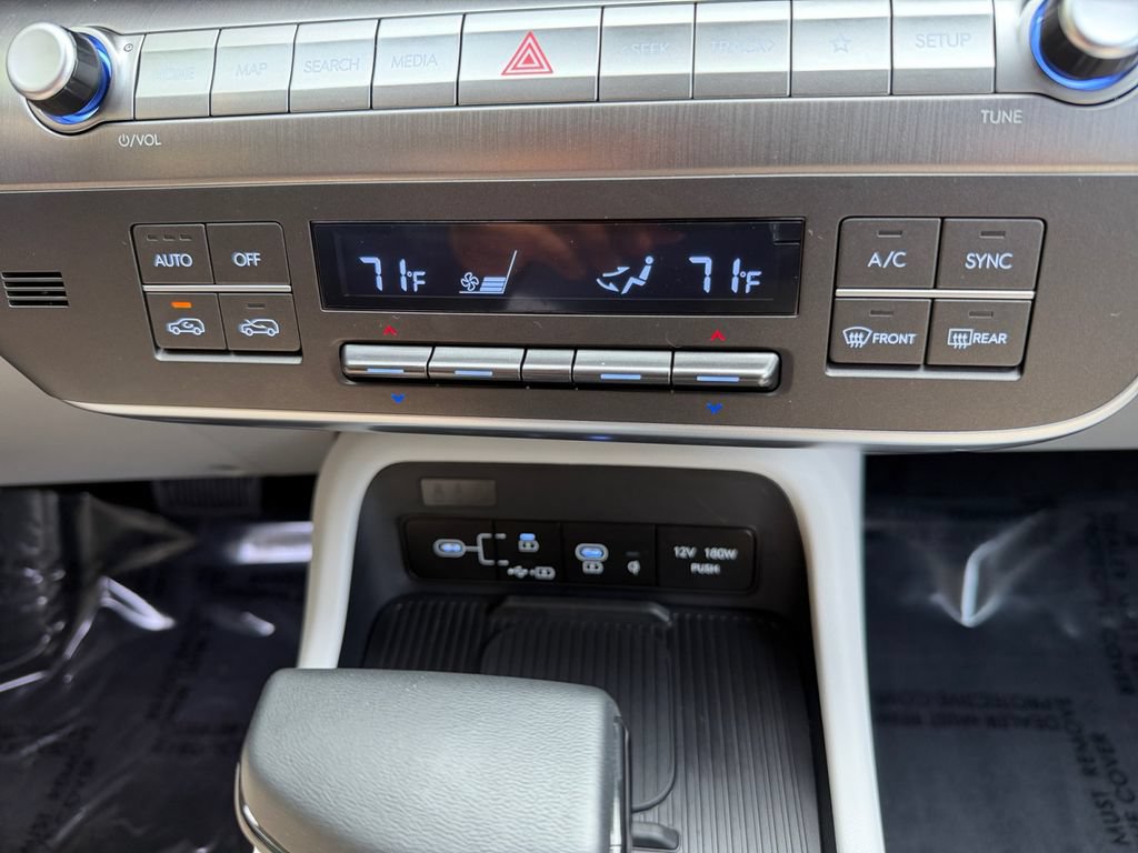 Used 2026 Hyundai Kona SEL Sport AWD/4WD image 19