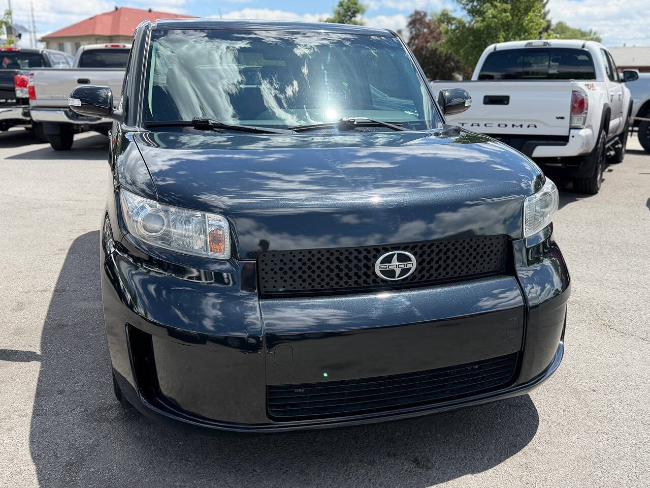 Used 2009 Scion xB FWD image 11