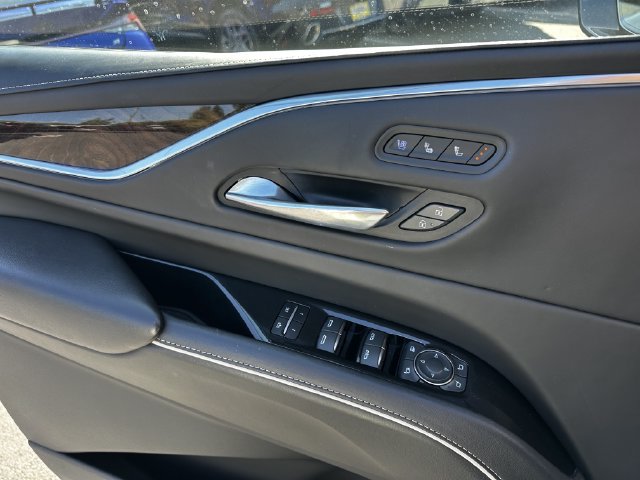 Used 2023 Cadillac Escalade Sport Platinum w/ LPO, ONYX Package AWD/4WD image 32