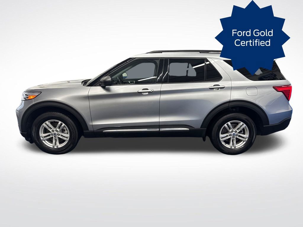 Used 2022 Ford Explorer XLT w/ Equipment Group 202A AWD/4WD image 2