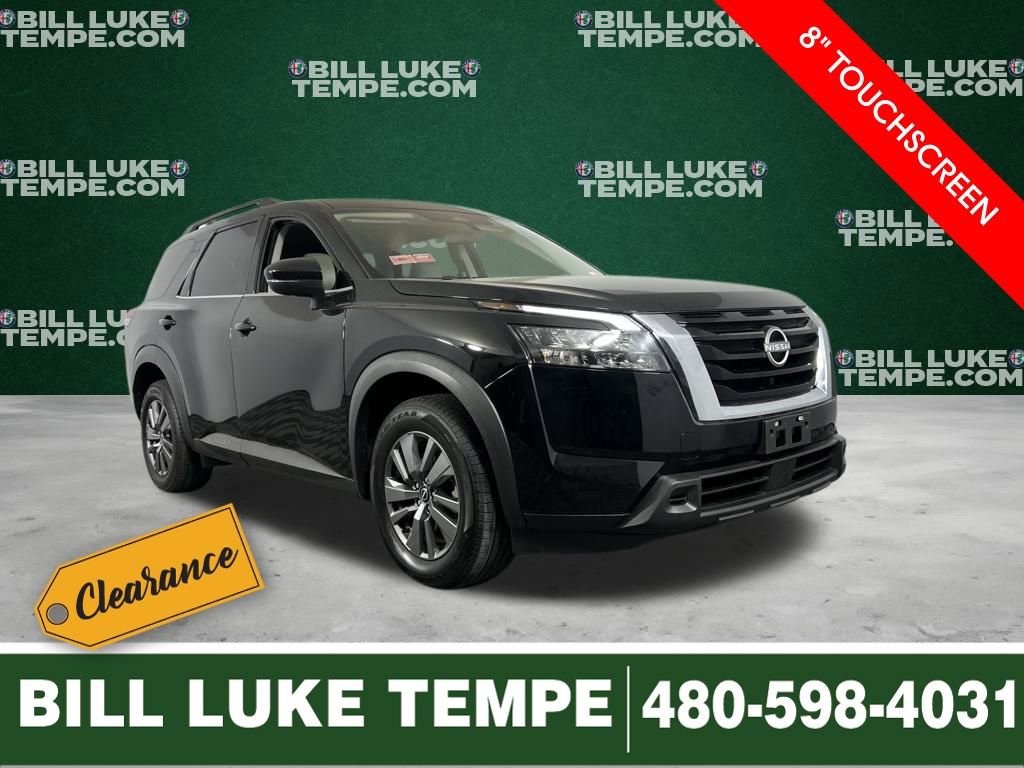 Used 2024 Nissan Pathfinder SV