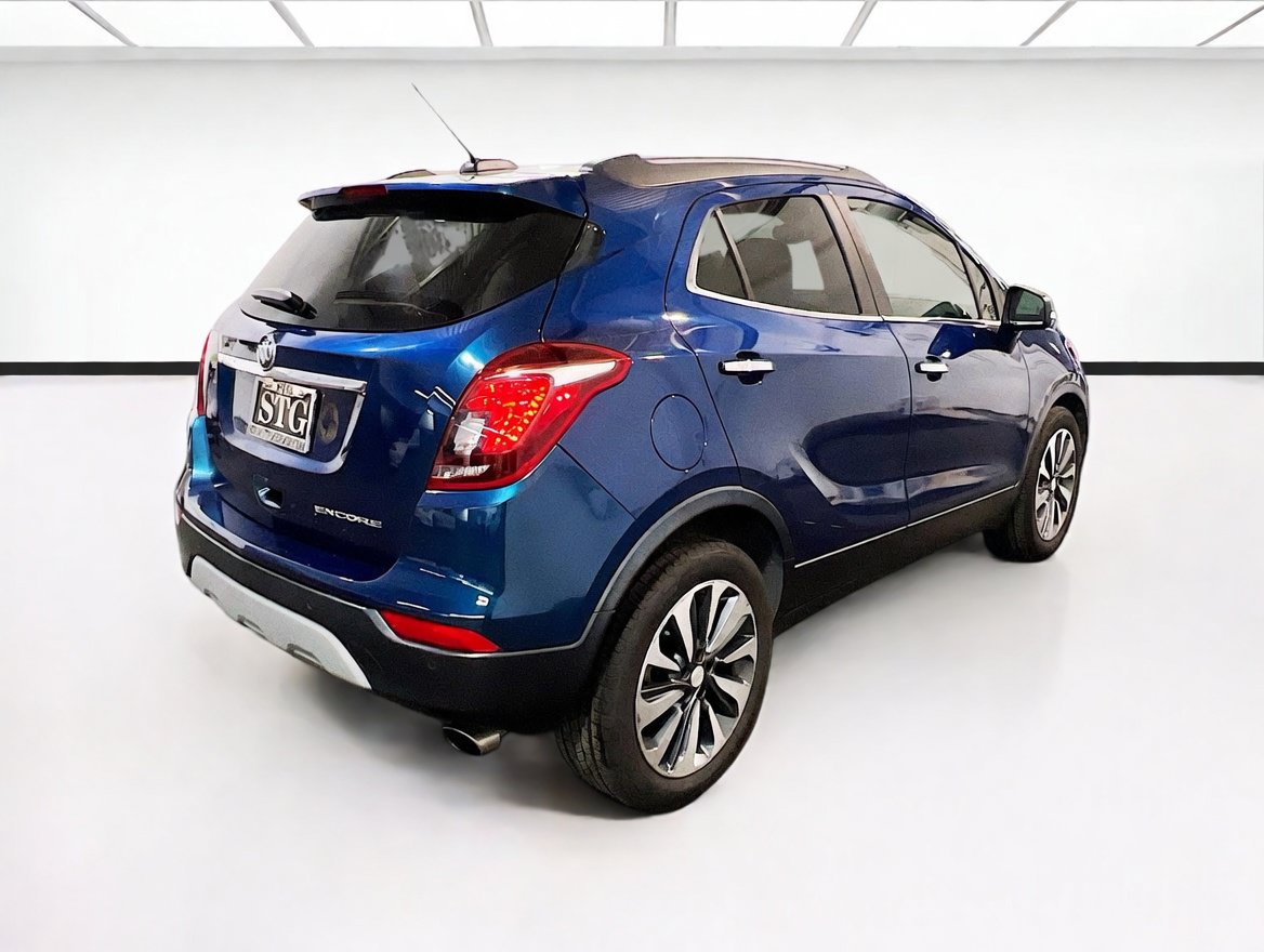 Used 2019 Buick Encore Essence w/ Safety Package II FWD image 4