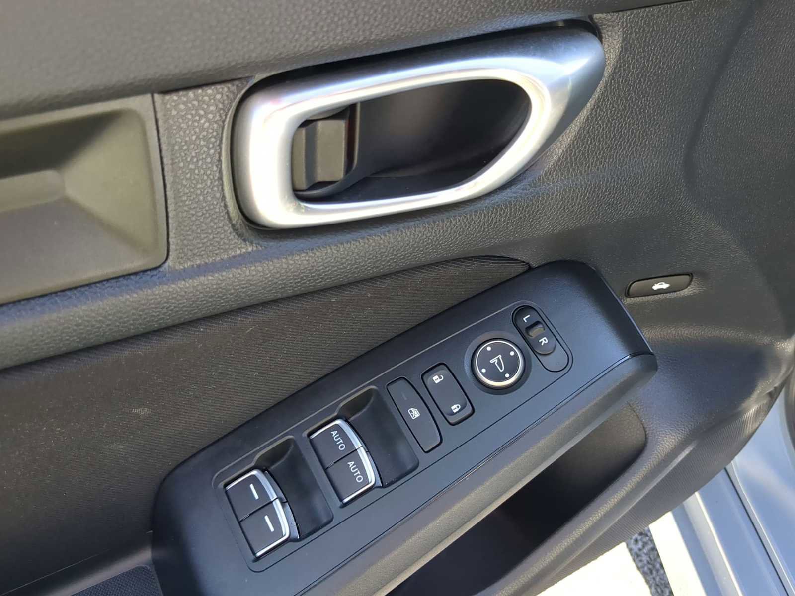 Used 2023 Honda Civic Sport image 12