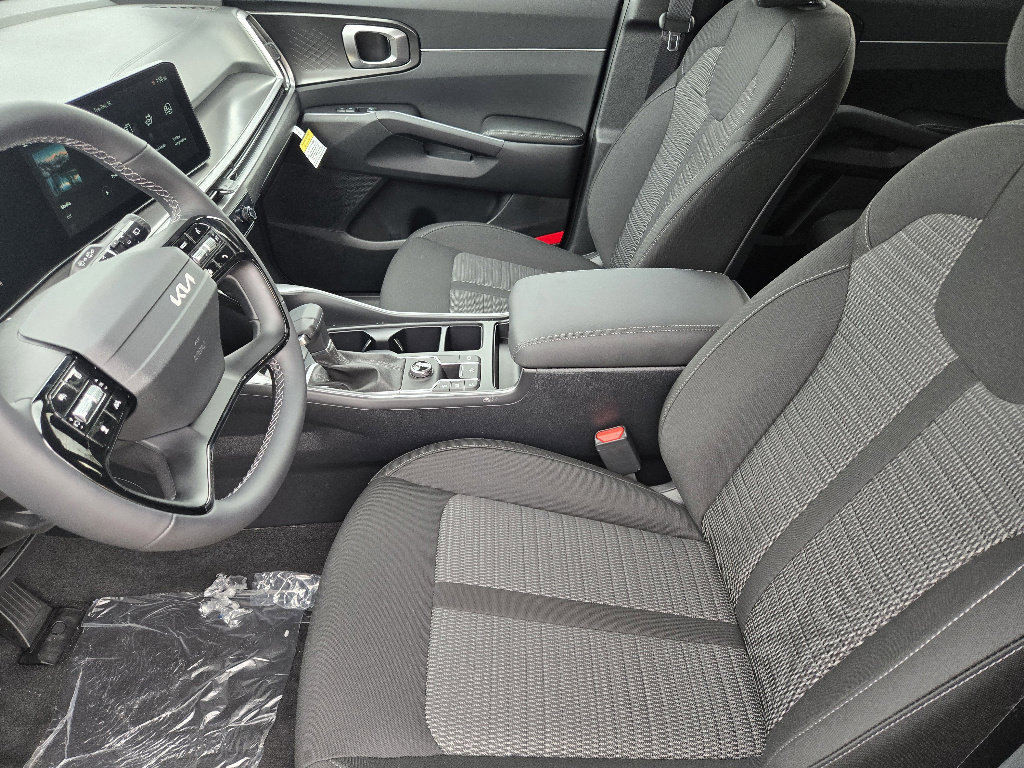 New 2026 Kia Sorento LX image 9