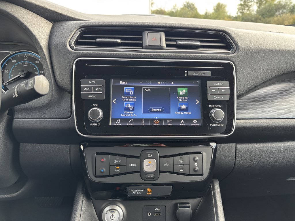 Used 2019 Nissan Leaf SV FWD image 18
