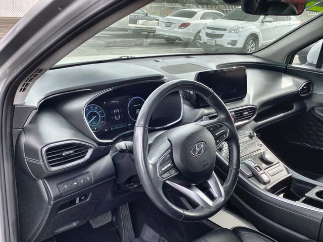 Used 2022 Hyundai Santa Fe Limited image 2