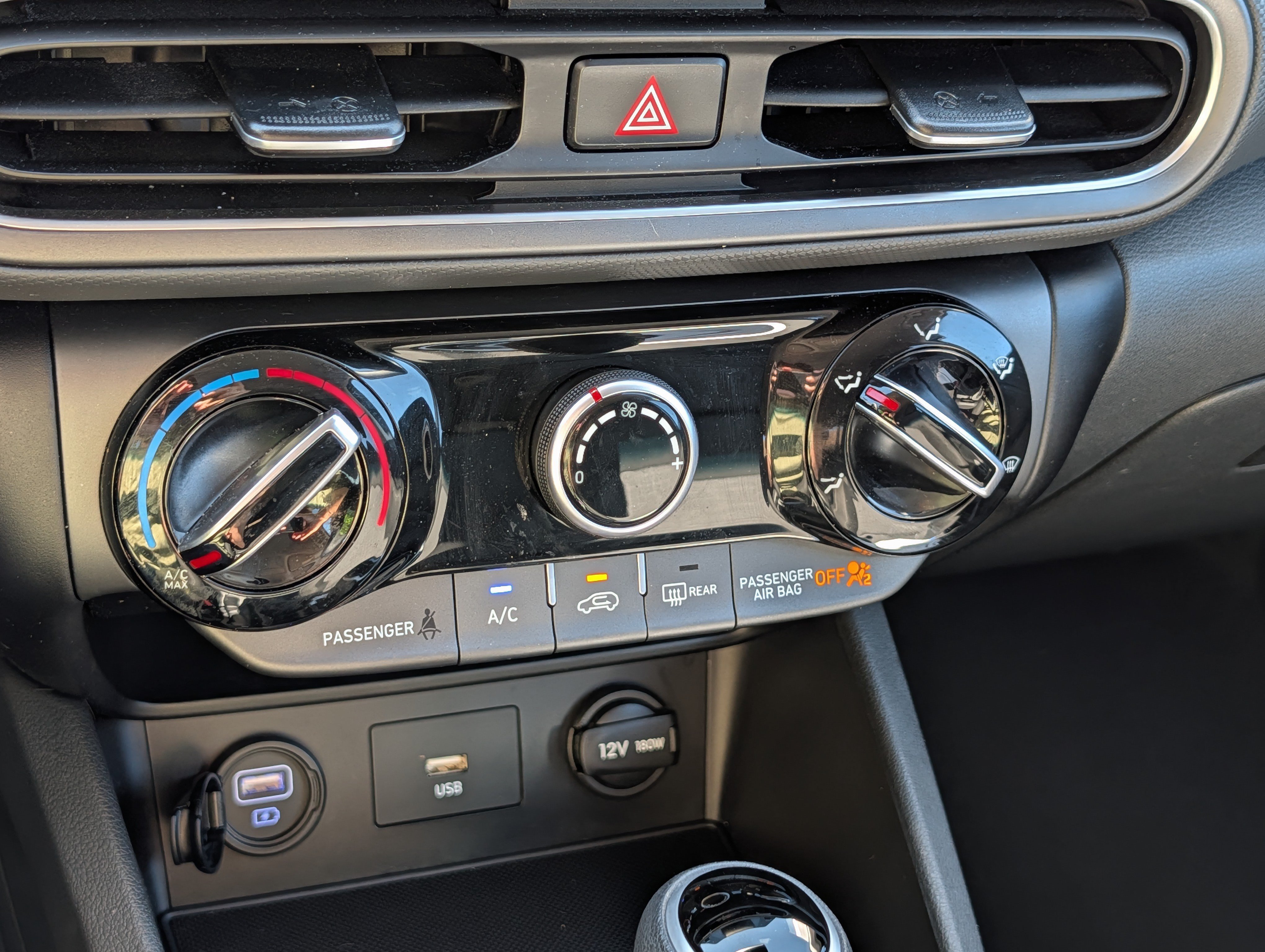 Certified 2023 Hyundai Kona SEL FWD image 23