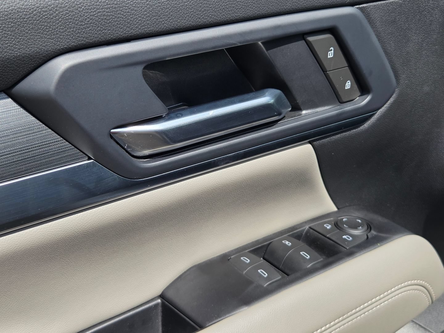 New 2026 GMC Terrain Elevation w/ Black Edition AWD/4WD image 27