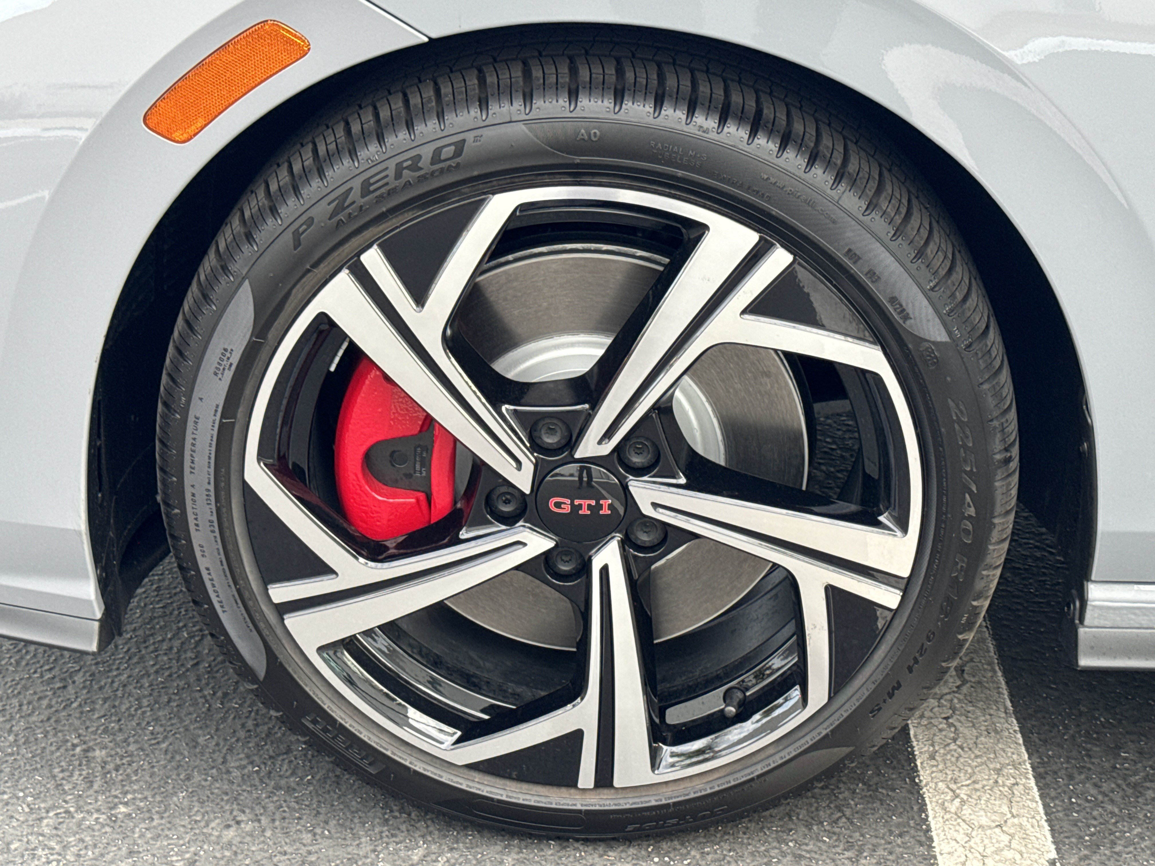 New 2026 Volkswagen Golf SE FWD image 11