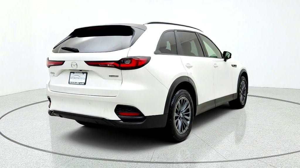 Used 2025 MAZDA CX-70 3.3 Turbo w/ Preferred Package AWD/4WD image 5