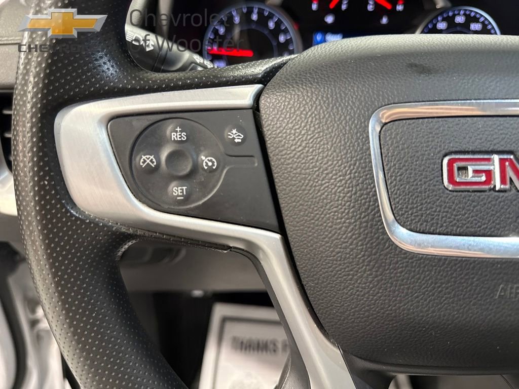 Used 2023 GMC Terrain SLE w/ Driver Convenience Package image 16
