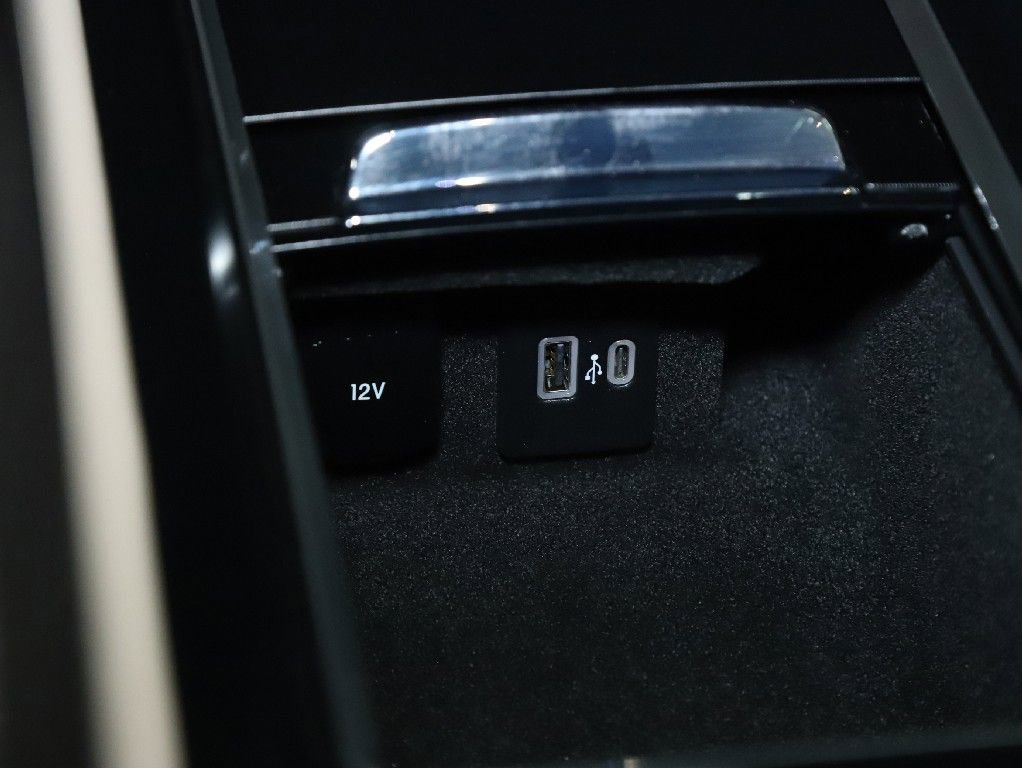 Certified 2024 Lincoln Corsair Reserve AWD/4WD image 26