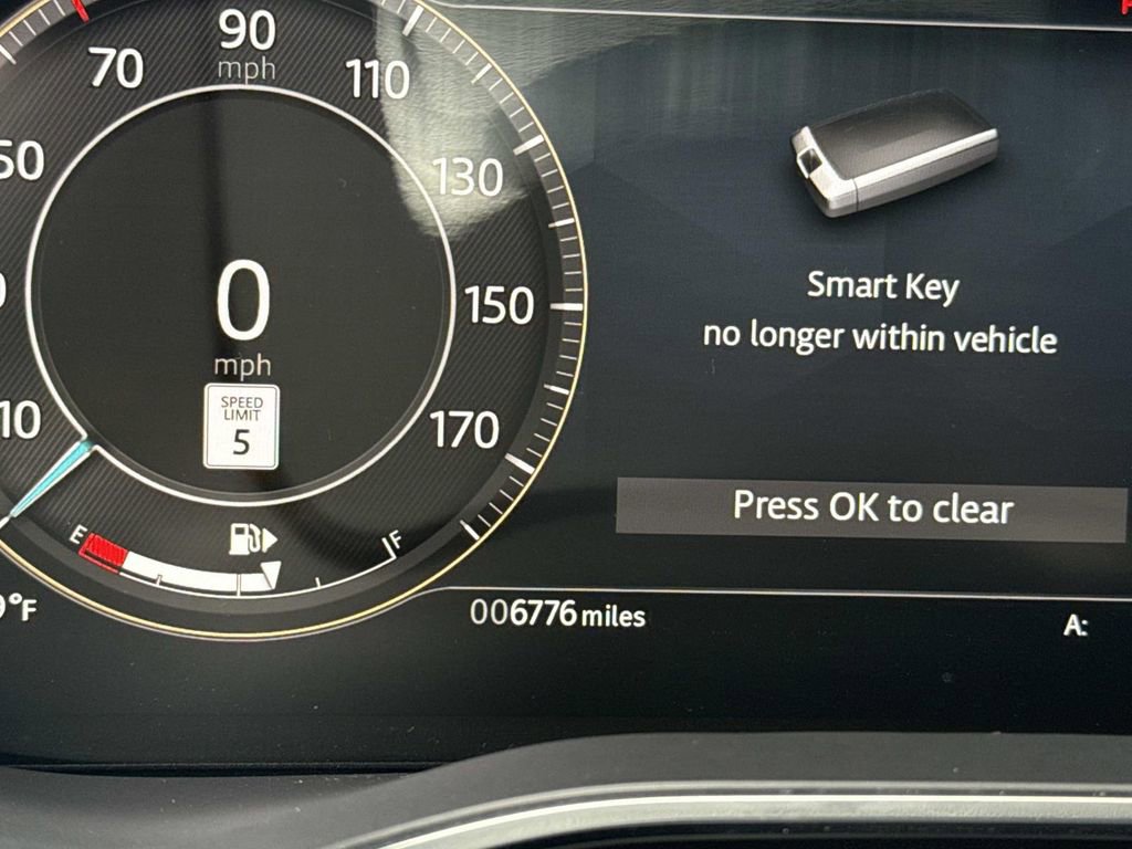 Used 2024 Jaguar XF R-Dynamic SE image 39