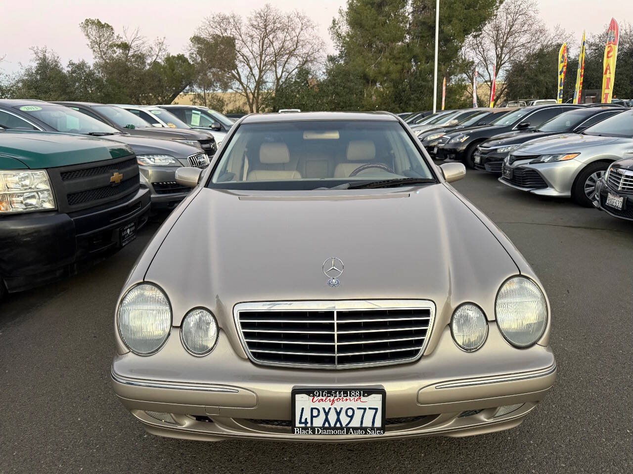 Used 2001 Mercedes-Benz E 320 Sedan image 2