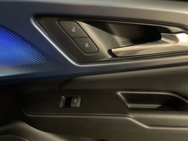 Used 2025 Chevrolet Equinox EV LT w/ Convenience Package image 47