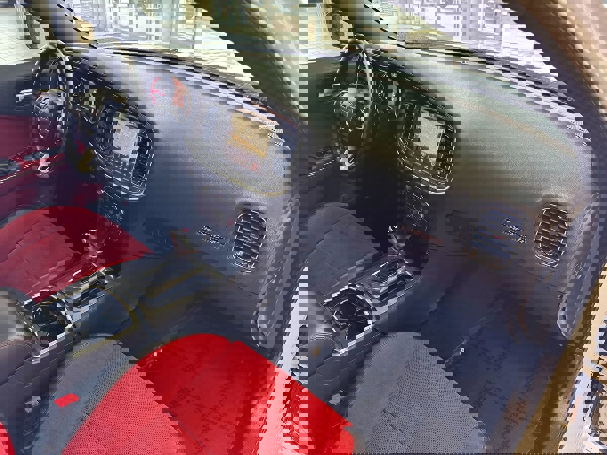 Used 2015 Dodge Charger R/T RWD image 21