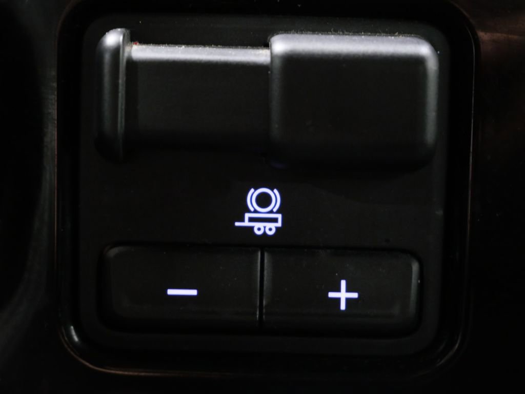 Used 2024 Chevrolet Silverado 3500 LT w/ Convenience Package image 19