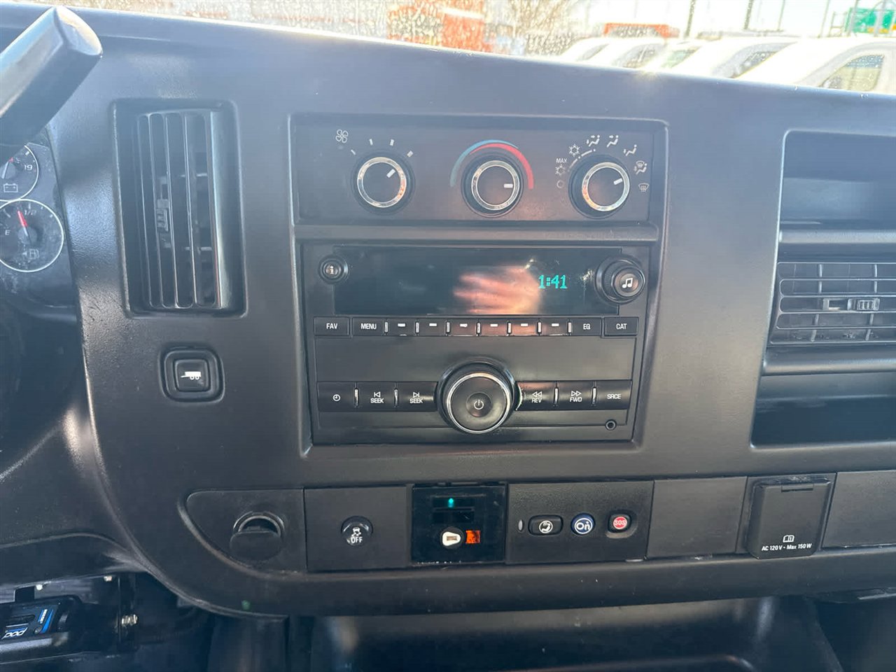 Used 2016 Chevrolet Express 2500 image 14