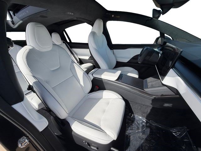 Used 2026 Tesla Model X Plaid AWD/4WD image 16
