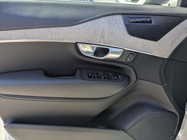 Used 2024 Volvo XC90 T8 Ultimate w/ Lounge Package image 10