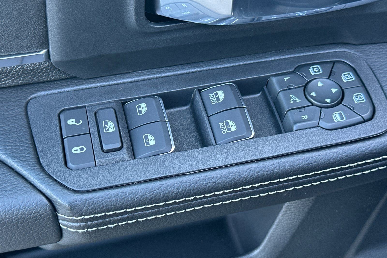 New 2026 RAM 3500 Laramie image 13