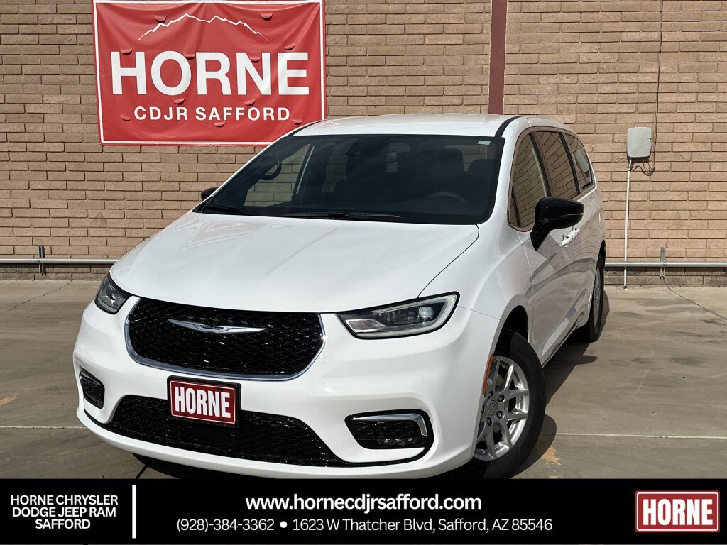 New 2026 Chrysler Pacifica Select image 1