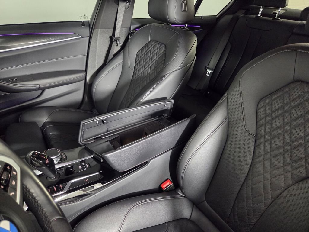 Used 2023 BMW 530i w/ M Sport Package image 23