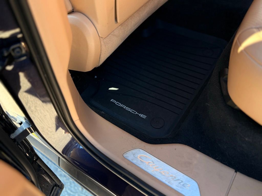 Used 2019 Porsche Cayenne image 35