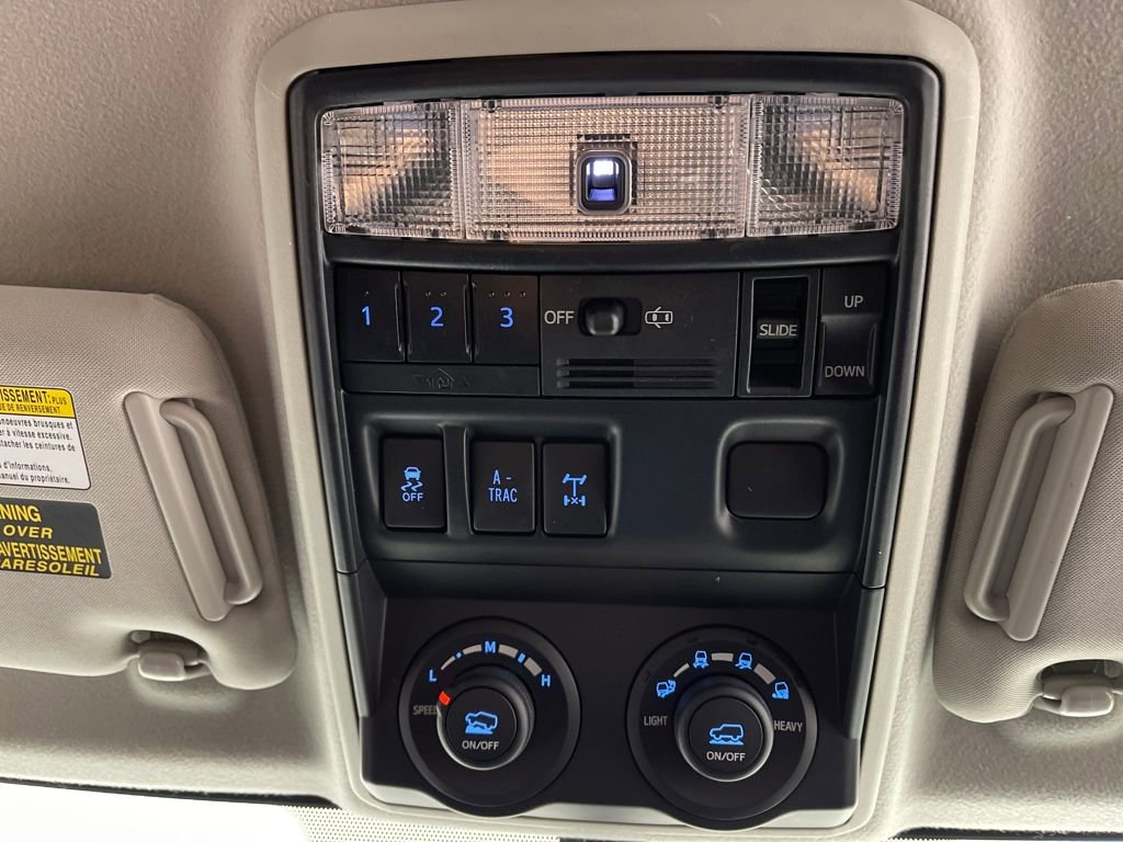 Certified 2018 Toyota 4Runner 4WD image 29