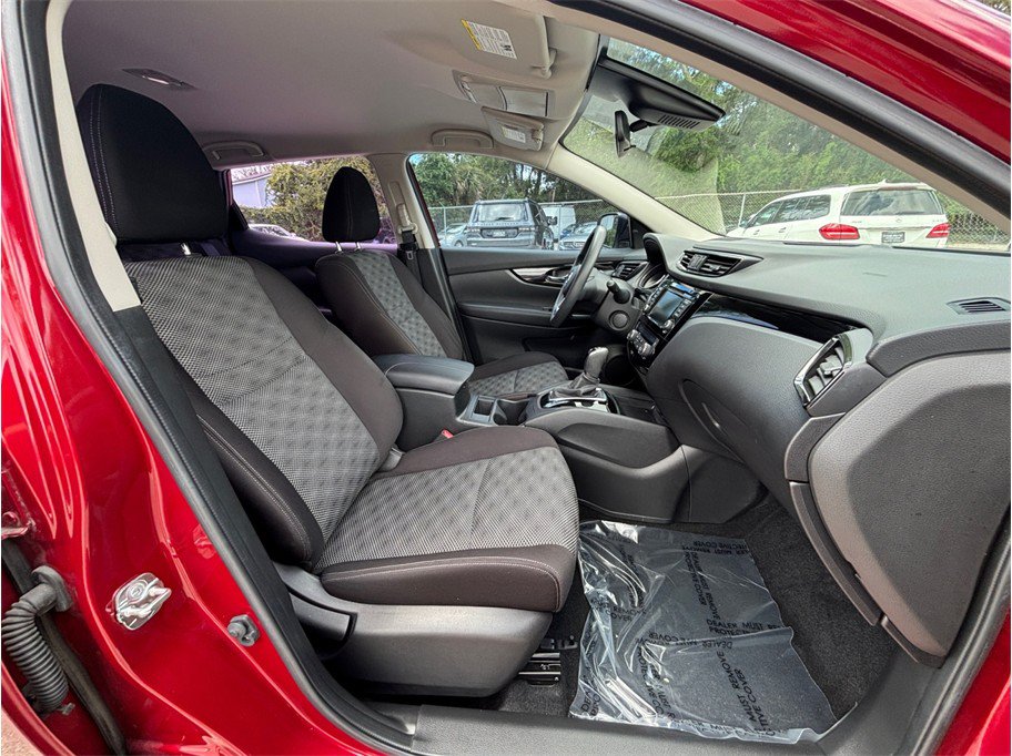 Used 2020 Nissan Rogue Sport SV FWD image 37