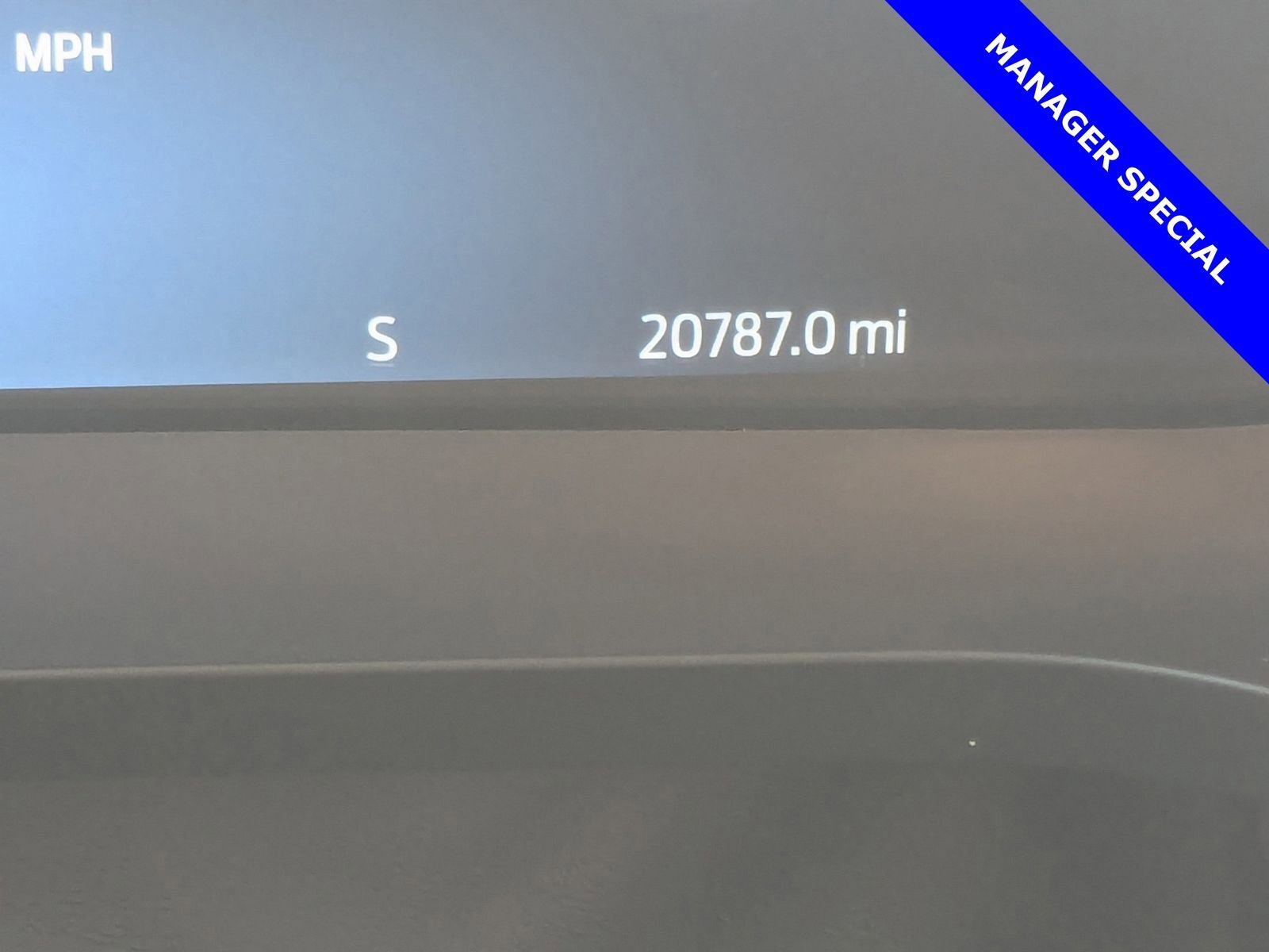 Used 2023 Ford F150 Lightning XLT image 31