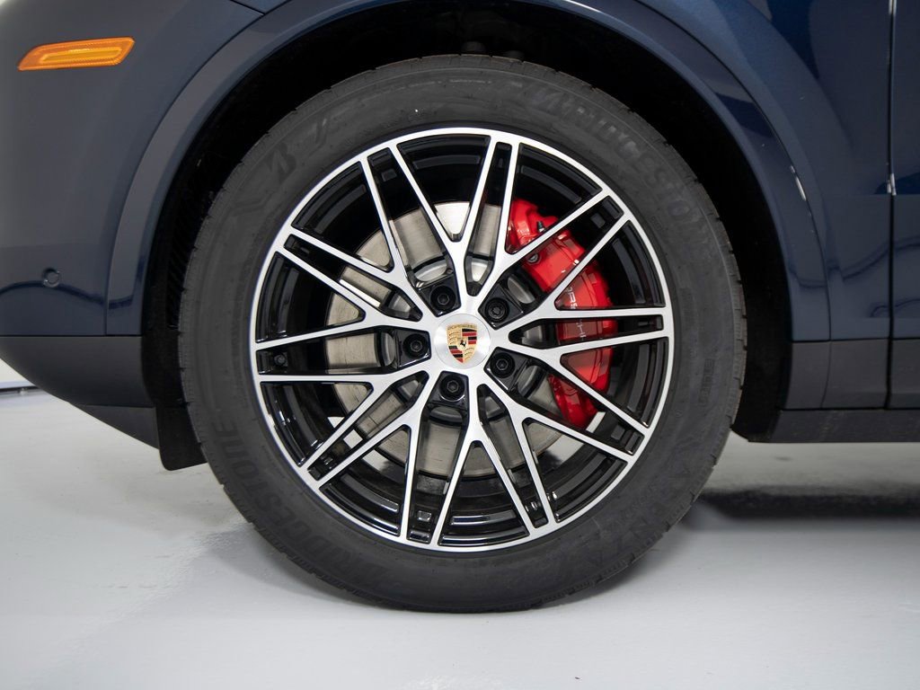 New 2026 Porsche Cayenne S image 14