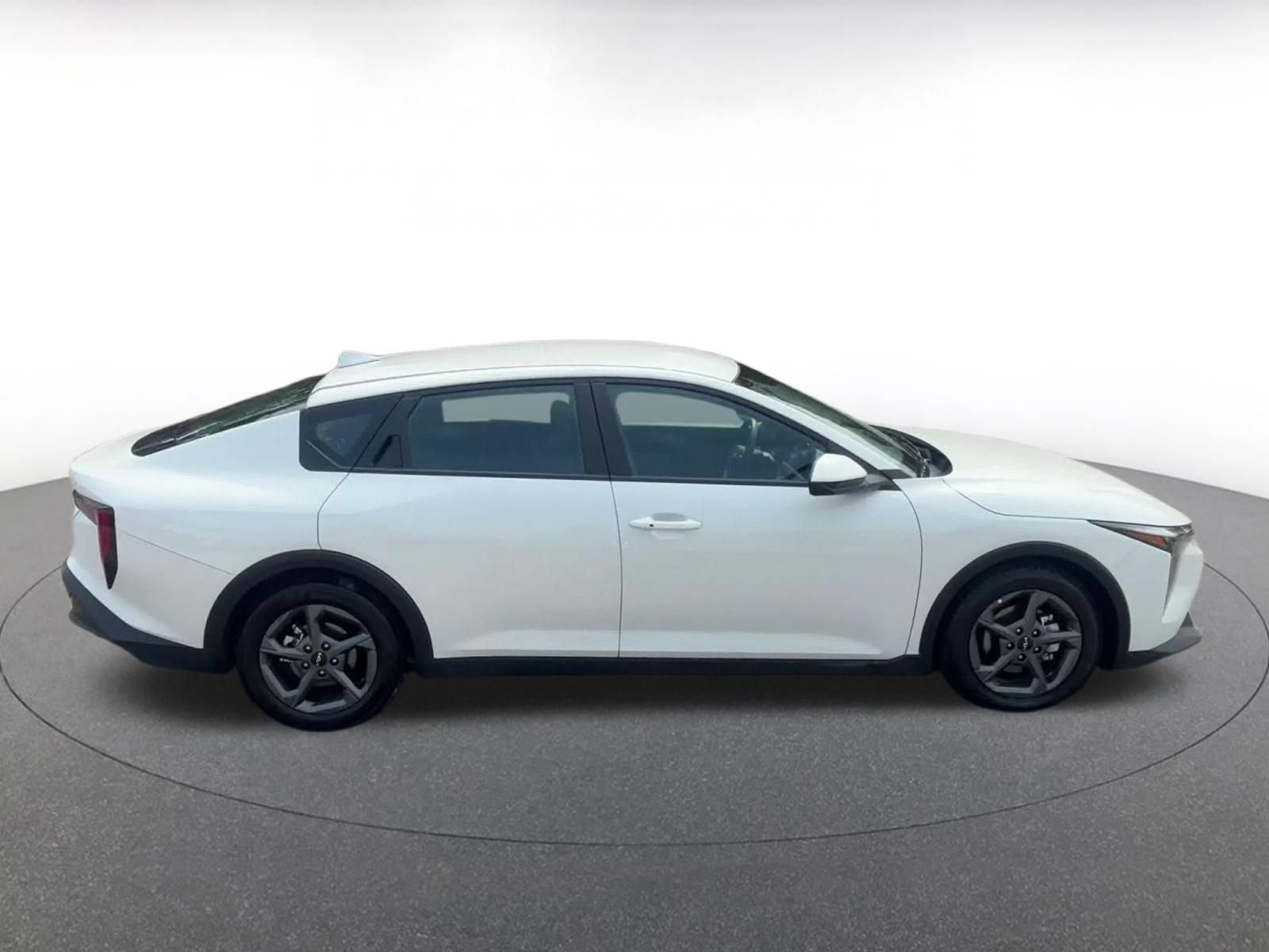 Used 2026 Kia K4 FWD image 15