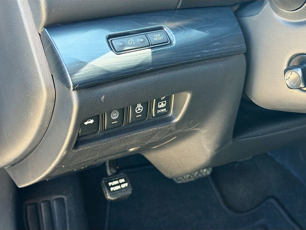 Used 2023 Nissan Maxima Platinum w/ Sport Mat Group FWD image 10