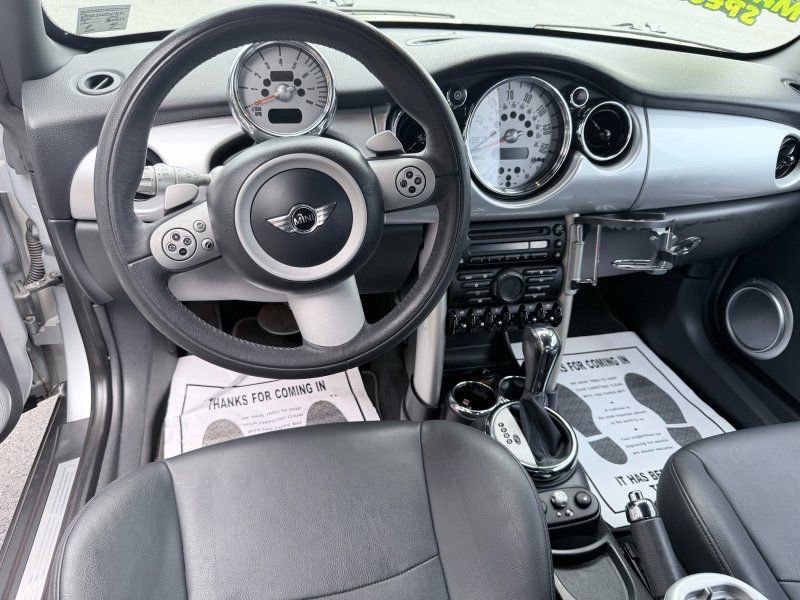 Used 2008 MINI Cooper Convertible FWD image 10