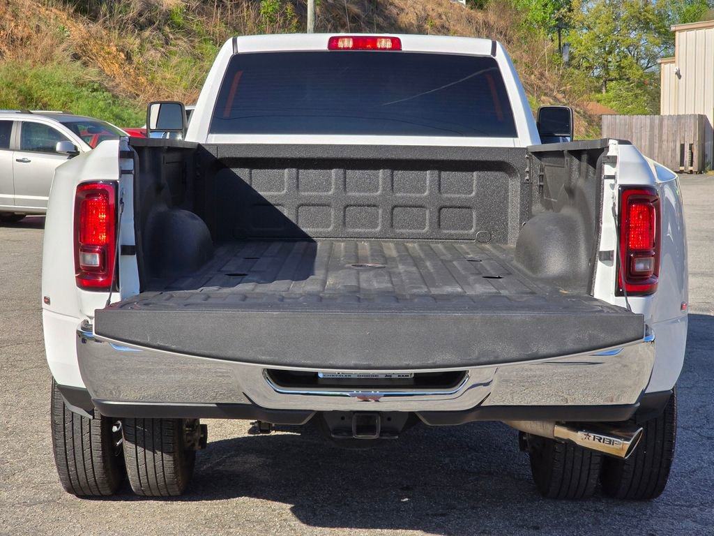 Used 2025 RAM 3500 Tradesman w/ Chrome Appearance Group image 12