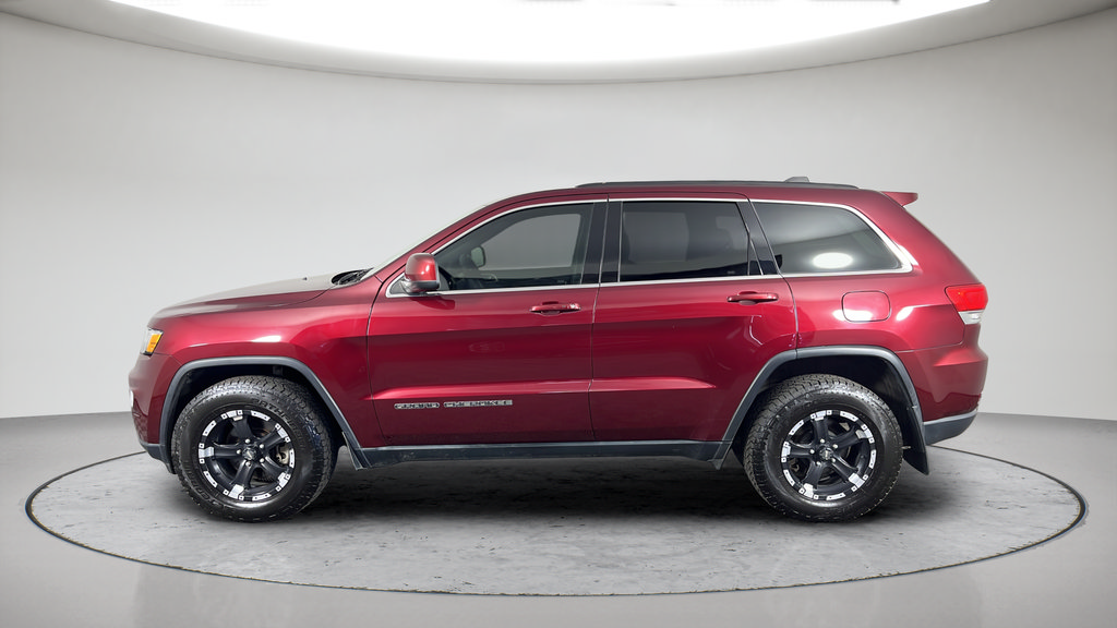 Used 2017 Jeep Grand Cherokee Laredo AWD/4WD image 12