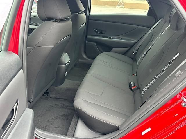 New 2026 Hyundai Elantra Sport image 9