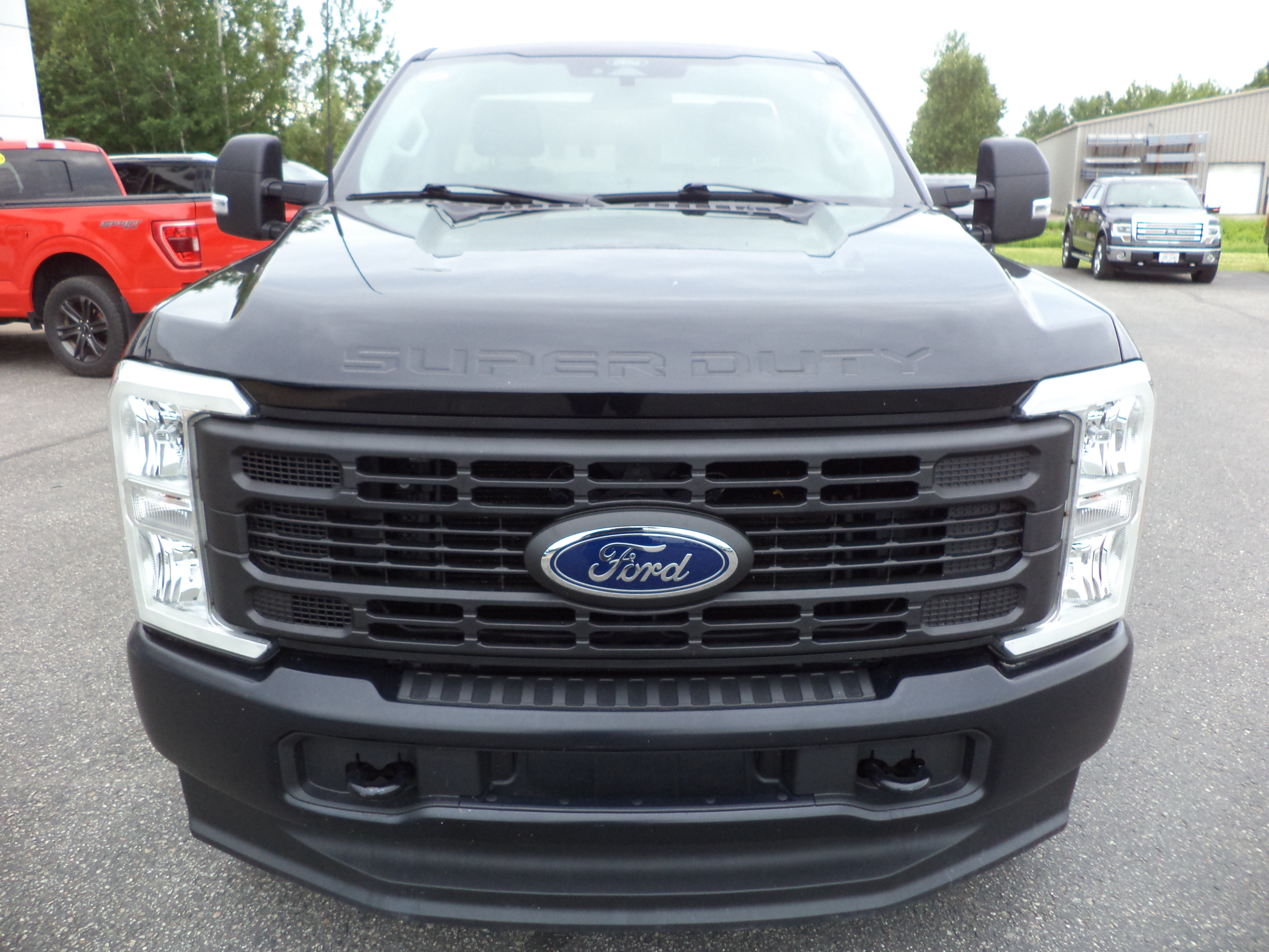 Used 2024 Ford F250 XL w/ Snow Plow Prep Package AWD/4WD image 9