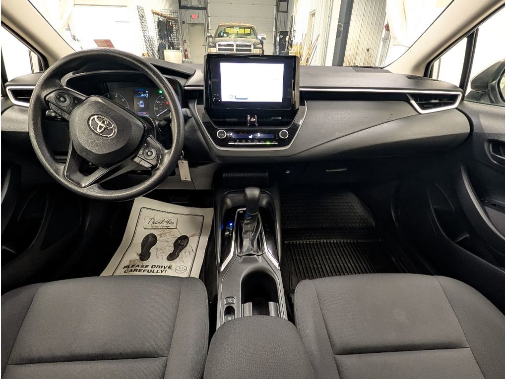 Used 2023 Toyota Corolla LE image 11