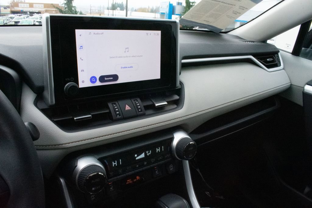 Used 2025 Toyota RAV4 XLE Premium image 18