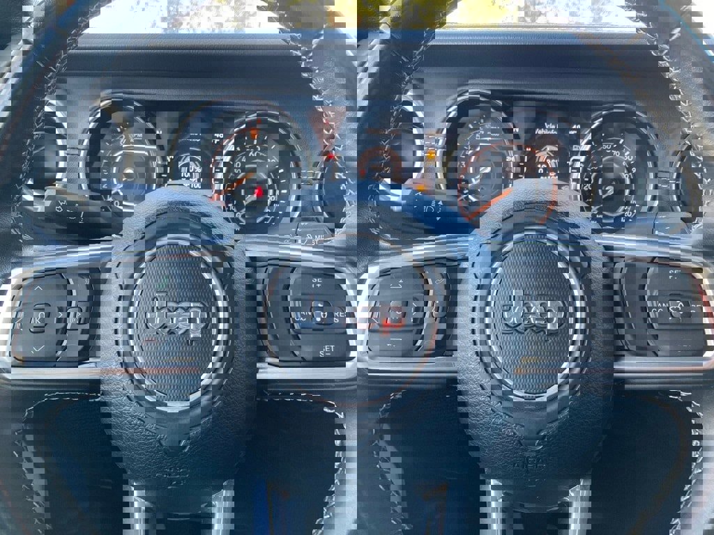 Used 2022 Jeep Gladiator Overland w/ Popular Equipment Package image 19