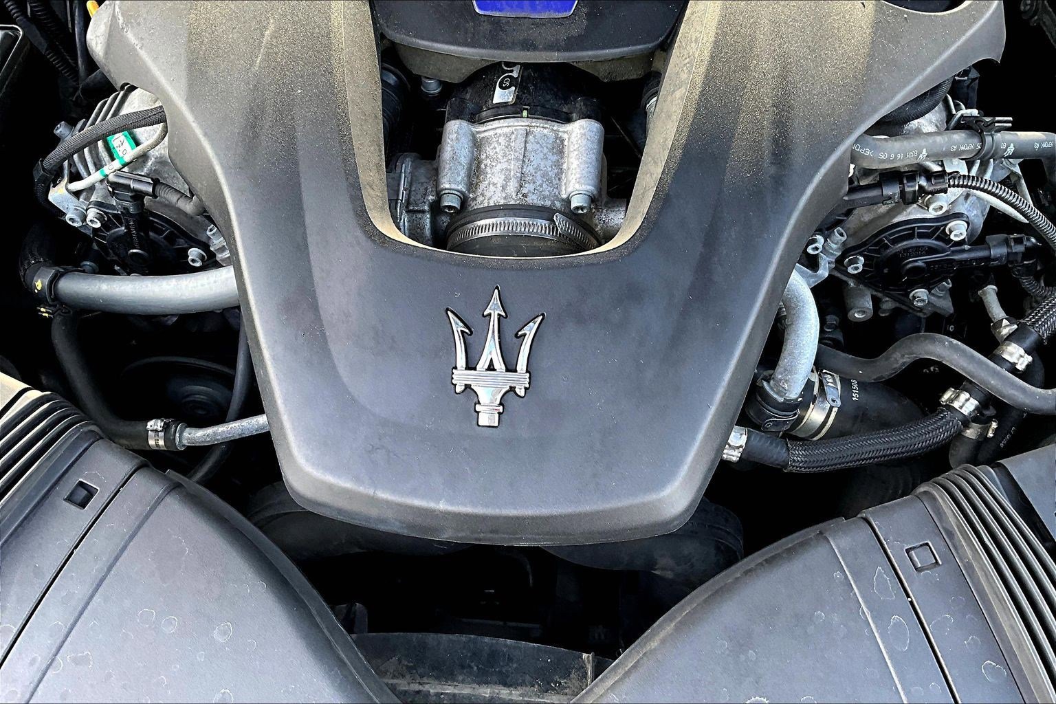 Used 2017 Maserati Ghibli S Q4 AWD/4WD image 31